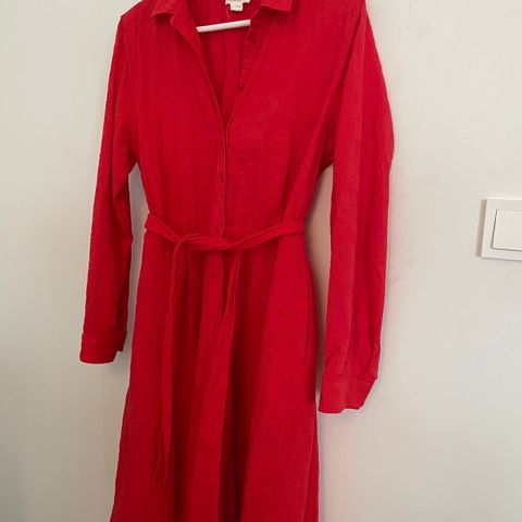 Rød kjole fra Holy&Whyte, Lindex