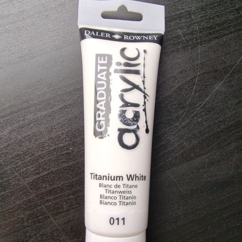 Acrylic titanium white