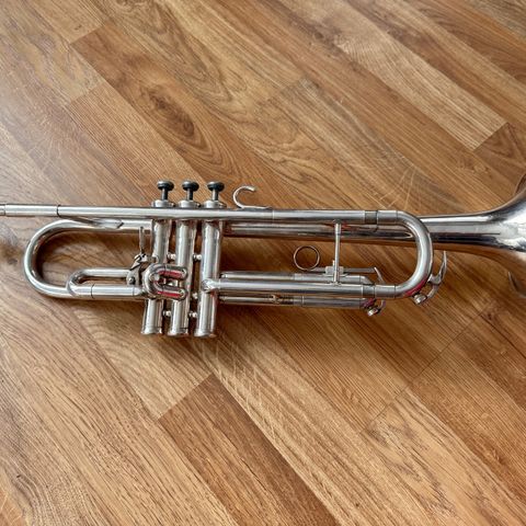 King Silver Flair trompet, Eastlake Ohio, pre-UMI modell.