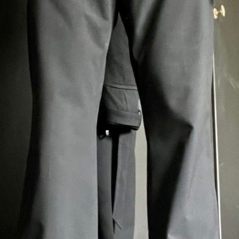 2 stk Zara dressbukser med belte sort