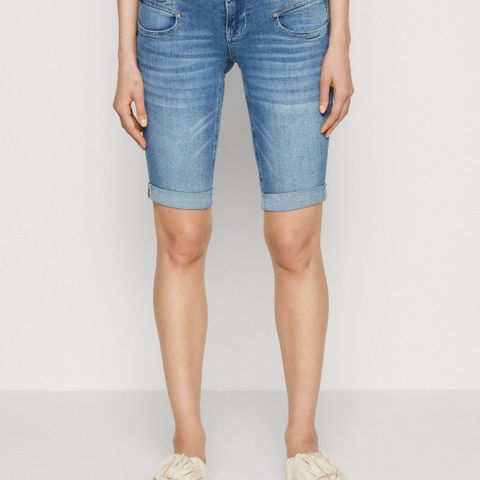 Freeman T. Porter jeans shorts