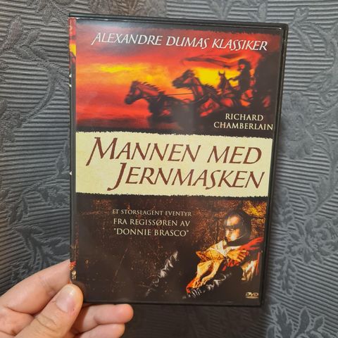 Mannen med jernmasken (DVD) med norsk tekst. Film år 1977