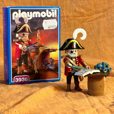 Playmobil 3936 - Pirate Captain / fra 2000