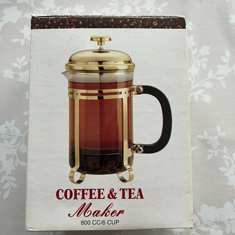 Coffee and tea maker