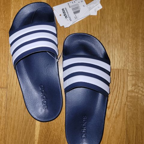 Adidas slippers for dem med lav vrist