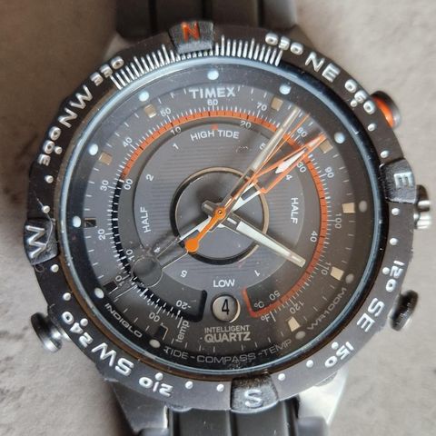 Timex tide, temperatur og kompass