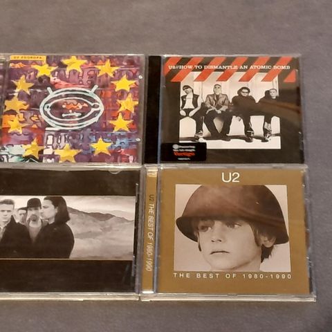 4 stykker U2 CDER til salgs. Pris for alle