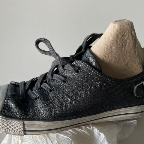 Ash sneakers i Str 41 / sort skinn