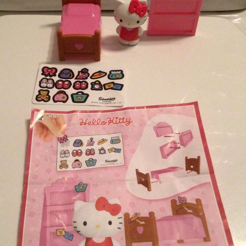 Hello Kitty Maxi Kindereggfigur fra 2014 Komplett