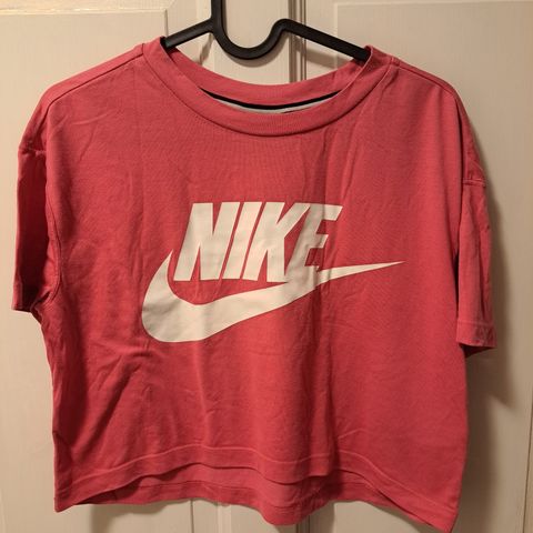 T-skjorter. Nike og Adidas