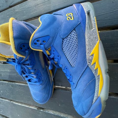 Jordan 5 Retro, Laney Varsity Størrelse 45.5