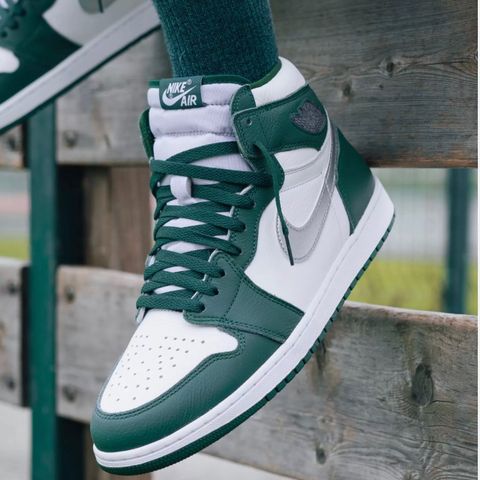 Jordan 1 retro OG Gorge Green 44