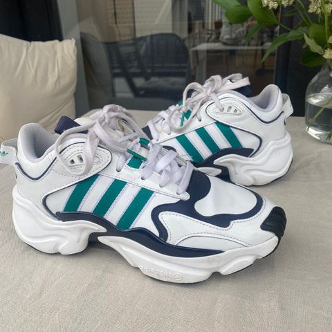 Adidas Magmur runner - 38 - chunky sko