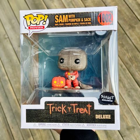 Funko Pop! Deluxe: Sam With Pumpkin & Sack | Trick 'r Treat (1002)