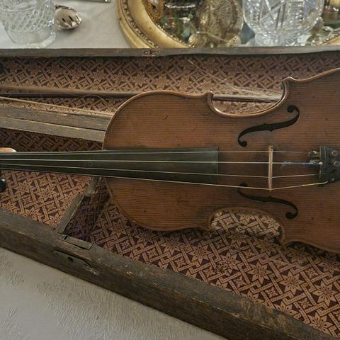 Gammel fiolin Hieronymus amati cremona 1631