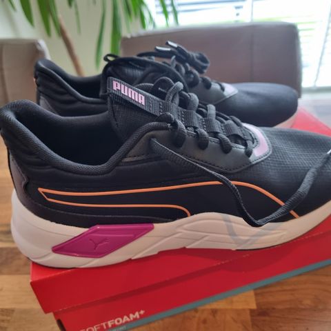 Nye Puma joggesko str 40.5