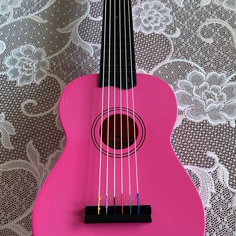 Leke gitar