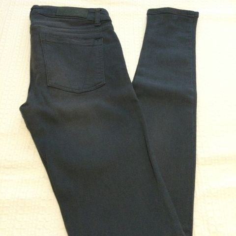 Ny Victoria Beckham slim fit super stretch jeans str. 29.