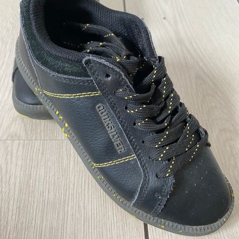 barnesko - Sneakers - QuickSilver str. 34