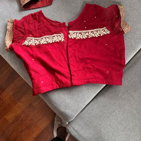 Pent brukt indisk pakistansk sari selges