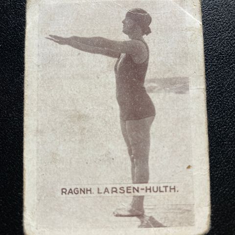Ragnhild Larsen Hulth Oslo Svømming sigarettkort fra ca 1930 Tiedemanns Tobak!