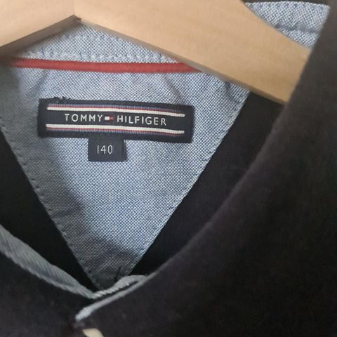 Tommy Hilfiger str. 140