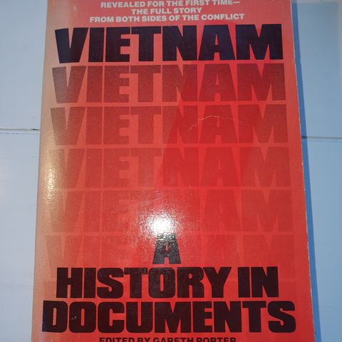 Vietnam. A history in documents. Gareth Porter