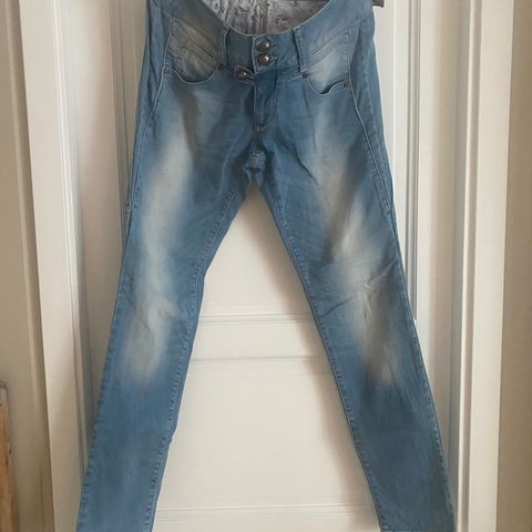 Lys jeans fra Culture størrelse 28/32