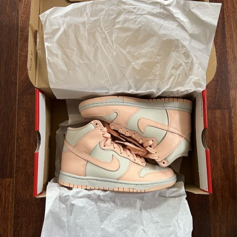 Nike dunk high sail crimson tint W størrelse 36