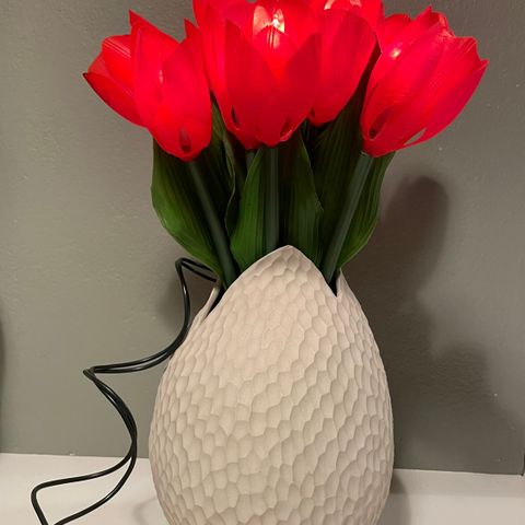 Kitchy tulipanlampe