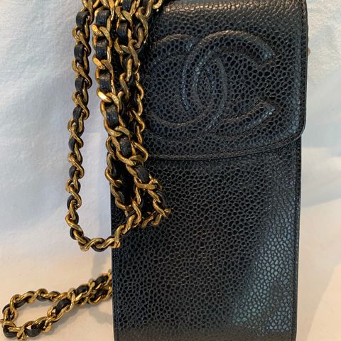 Chanel CC Pouch med chain, sort caviar