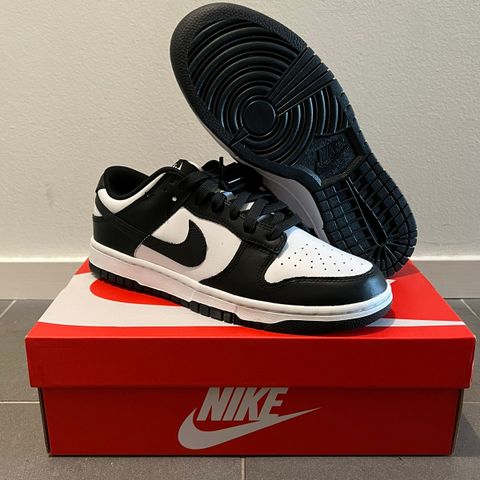 Nike Dunk Low Panda - str 43 / 9.5 us