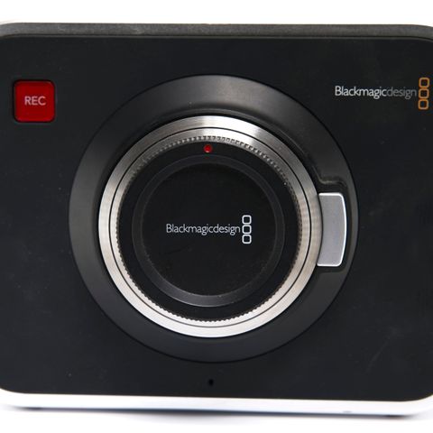 Blackmagic Design Cinema Camera 2.5K (m4/3) + mer