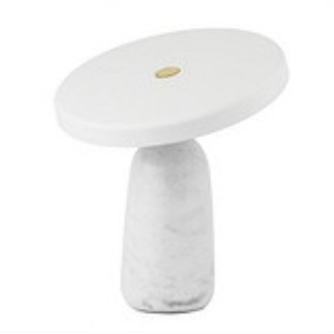 Ny bordlampe Eddy fra Normann Copenhagen i hvit marmo