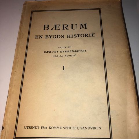 Bærum. En bygds historie. Sandviken 1920. Del I. 526 sider.