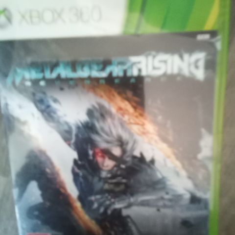 Xbox 360 Metal gear rising Spill tilsalgs