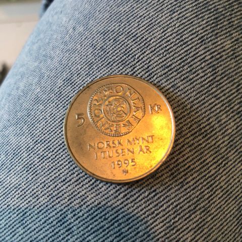 Norsk mynt i tusen år 5 kr 1995.