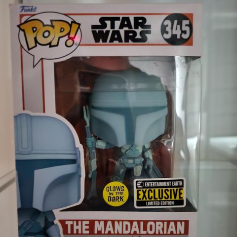 The Mandalorian hologram funko pop!