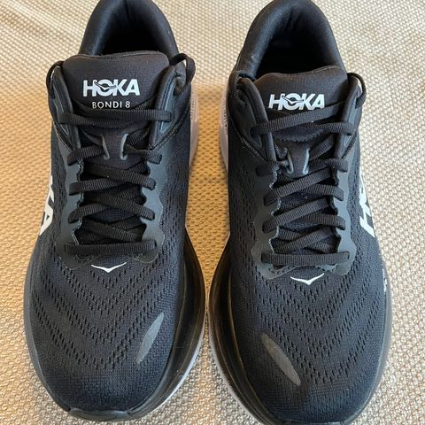 Nesten nye Hoka Bondi 8 herre black/white