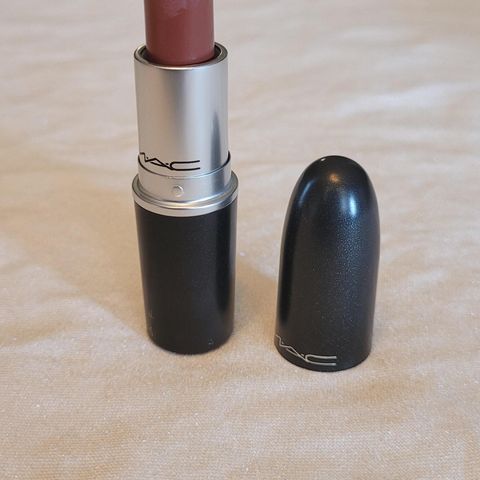 MAC Lipstick "Persistence" (AA7) *Matte