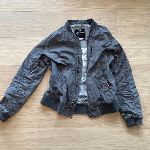 Superdry bomber jakke