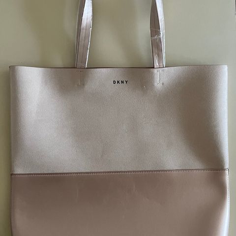 Ubrukt DKNY tote - rosa stor veske