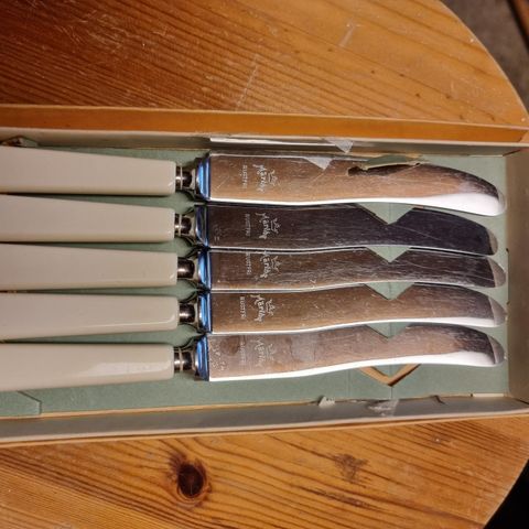 Flotte, retro store Martha kniver