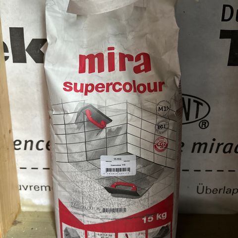 Fugemasse fra Megaflis - Mira supercolour 115 lysgrå - 15kg