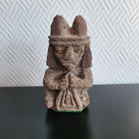 REZERVERT  !!!  Håndlagt Kunst  Lava Stein Mayan / Aztec