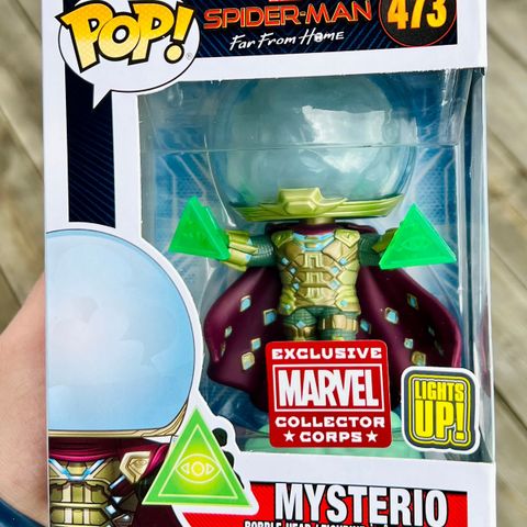 Funko Pop! Mysterio (Light Up) | Marvel (473) Excl. to Marvel Collector Corps