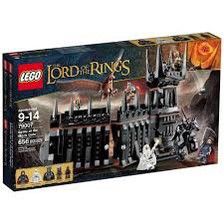 Hei! Vil kjøpe eller inngå byttehandel for å få meg lotr og hobbit legosett:)