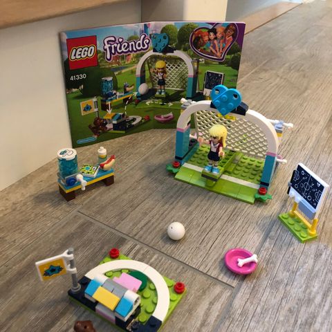 Lego Friends Stephanies fotballtrening