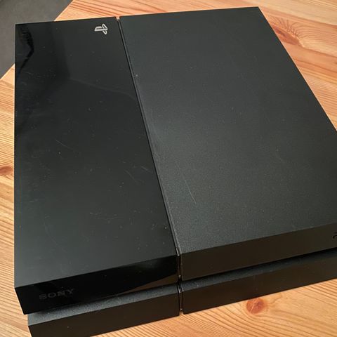 Playstation 4 - 500gb