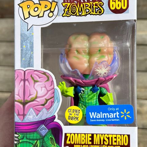 Funko Pop! Zombie Mysterio (Glow) | Marvel Zombies (660) Excl. to Walmart